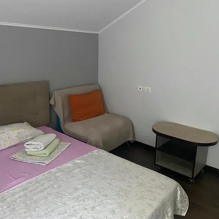 Guest House Olzhycha 45 Б Kyiv Exterior photo