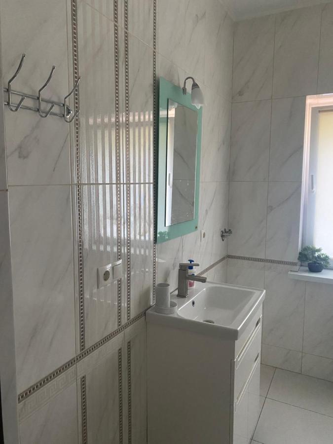 Olzhycha 45 б Apartment *